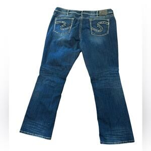 Silver Women’s Plus Size 22 x 32 Lola Straight Denim  Blue Jeans